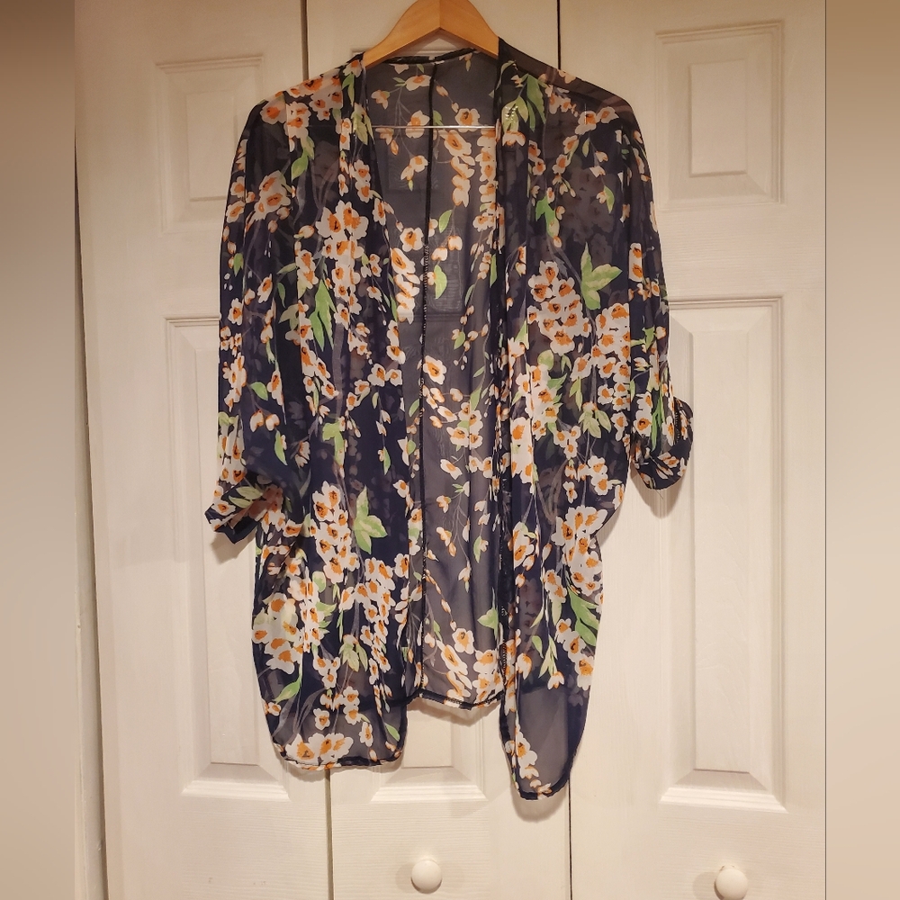 Floral print Kimono small navy with flowers